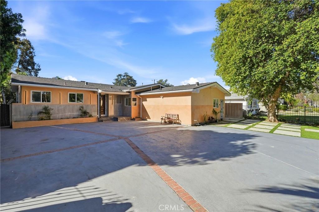 Property photo 44