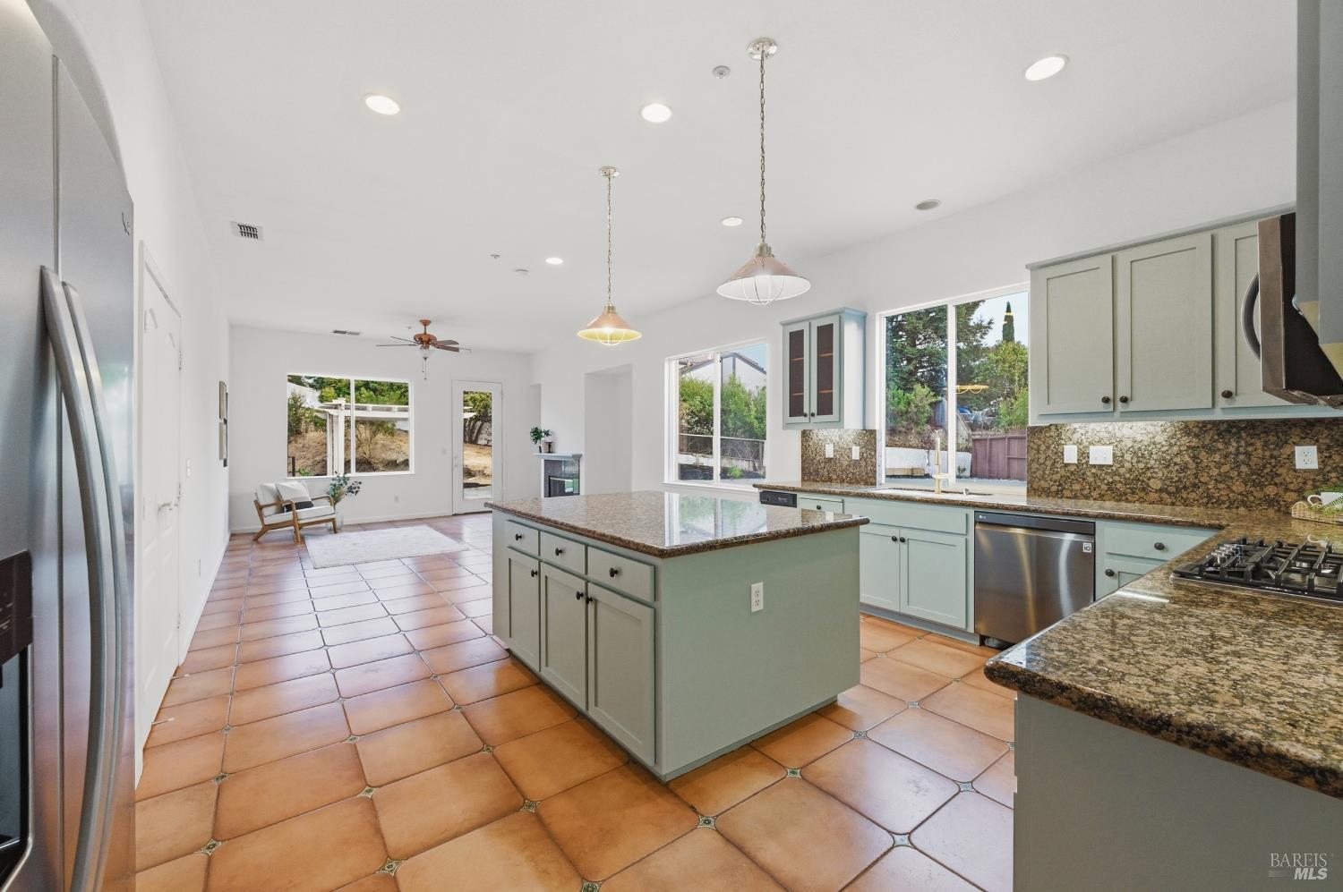 Property photo 24