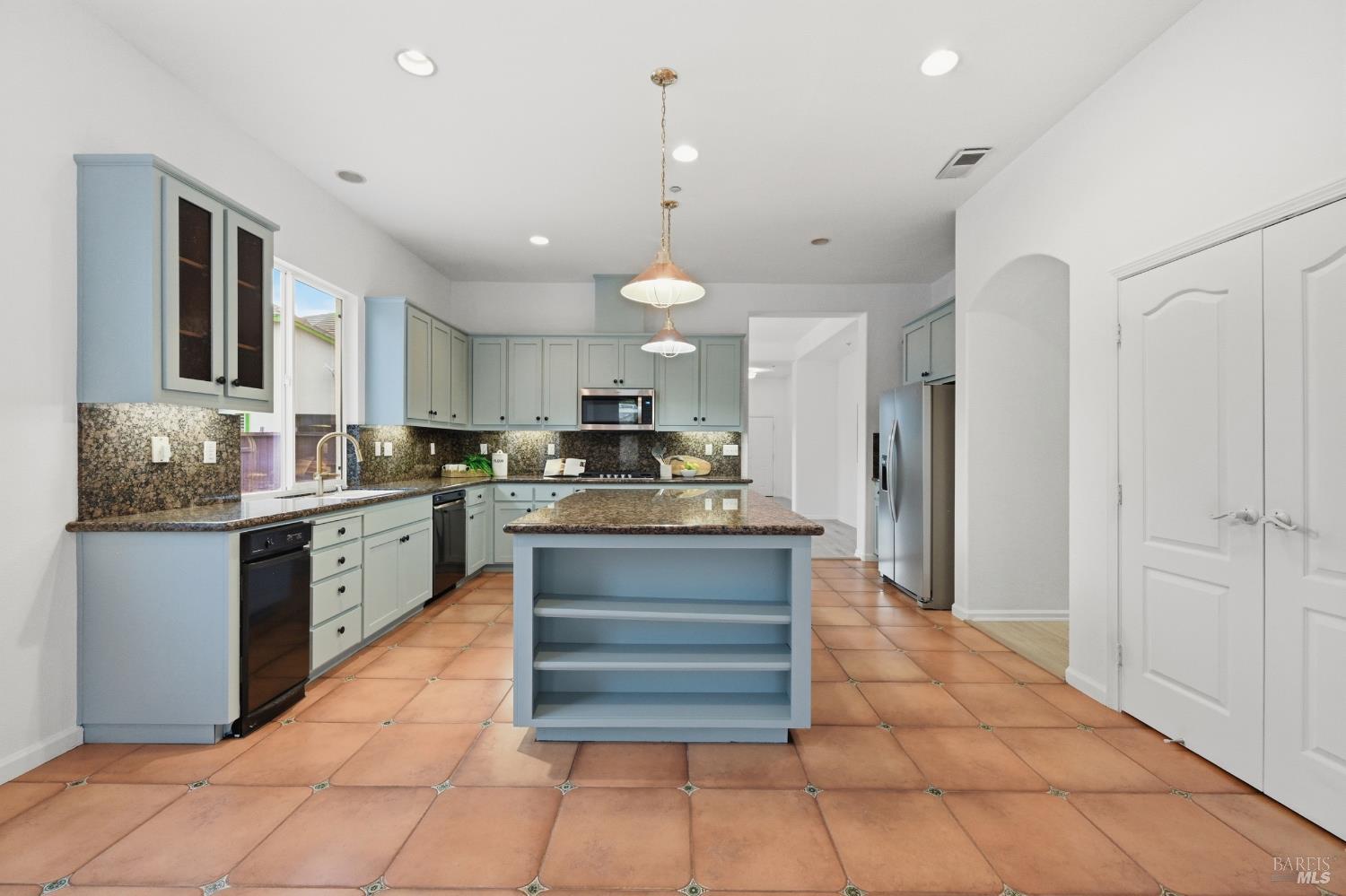 Property photo 28