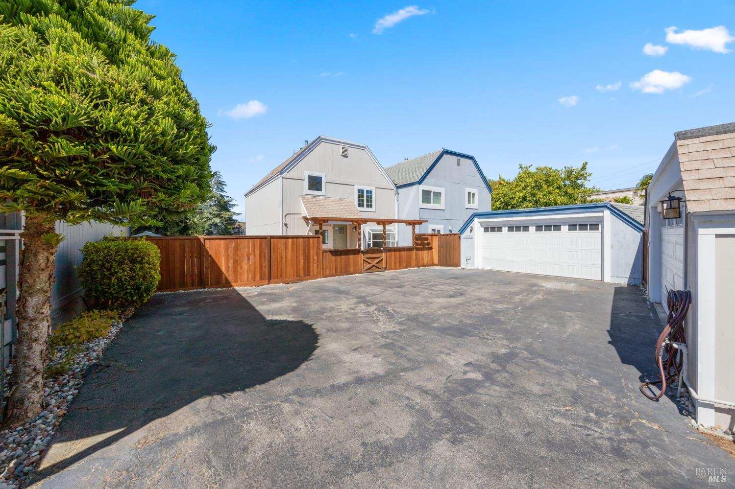 Property photo 48