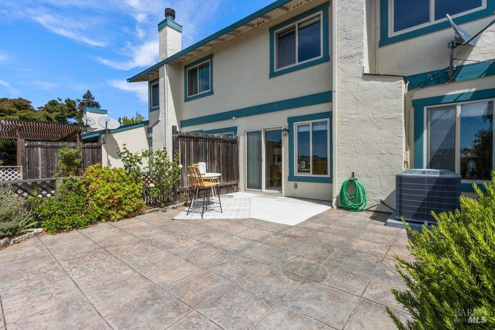 Property photo 33