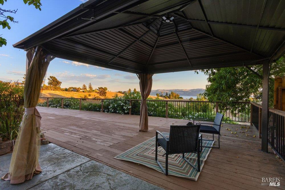Property photo 35