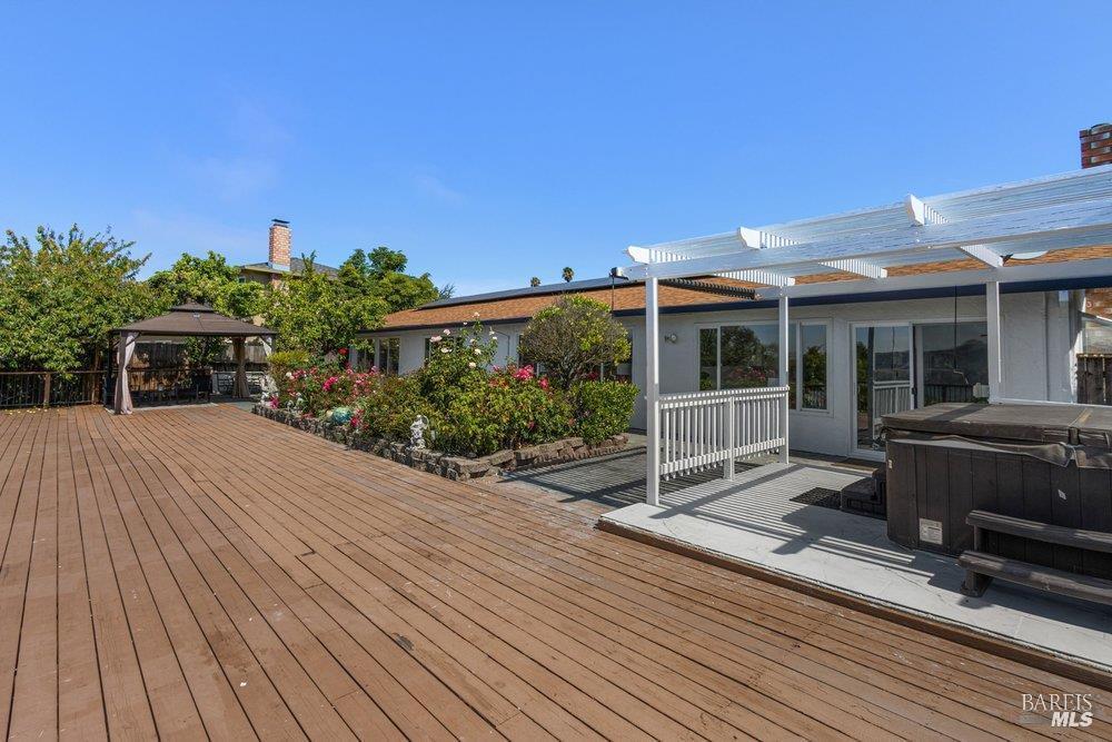Property photo 44