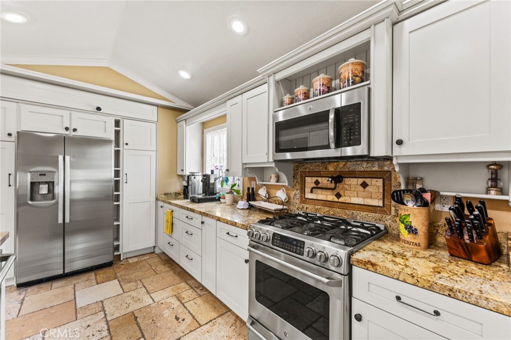 Property photo 34