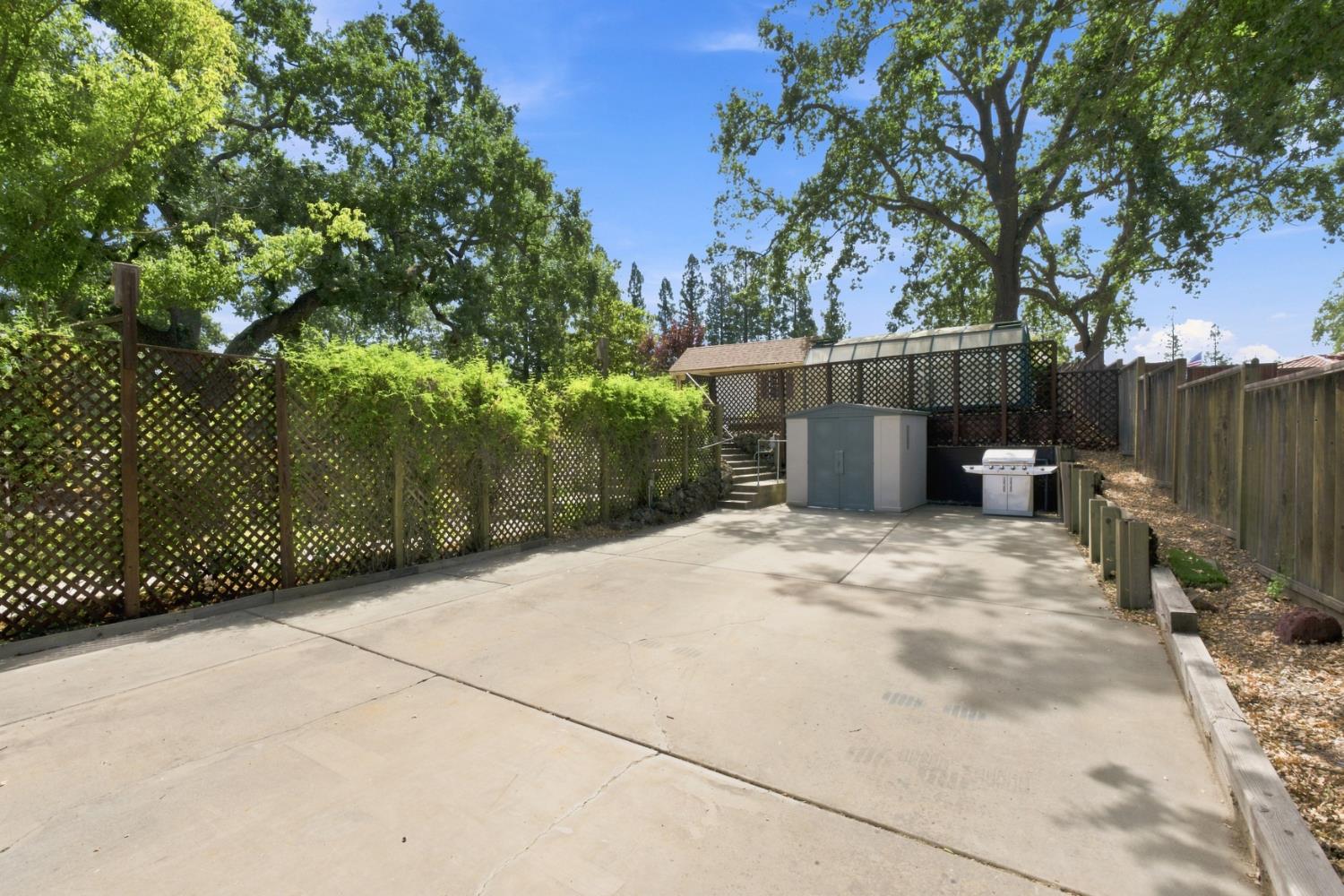 Property photo 44