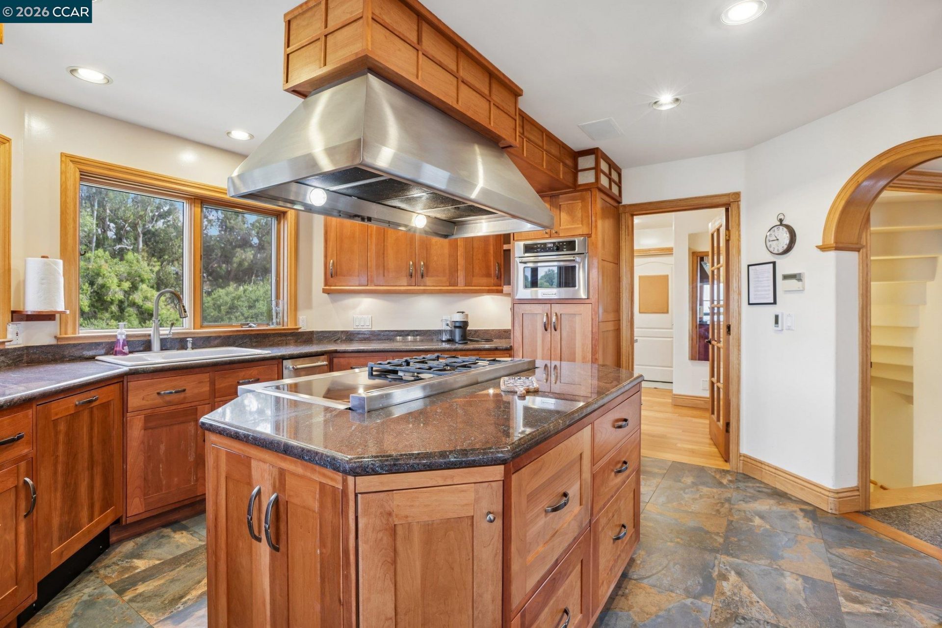 Property photo 28