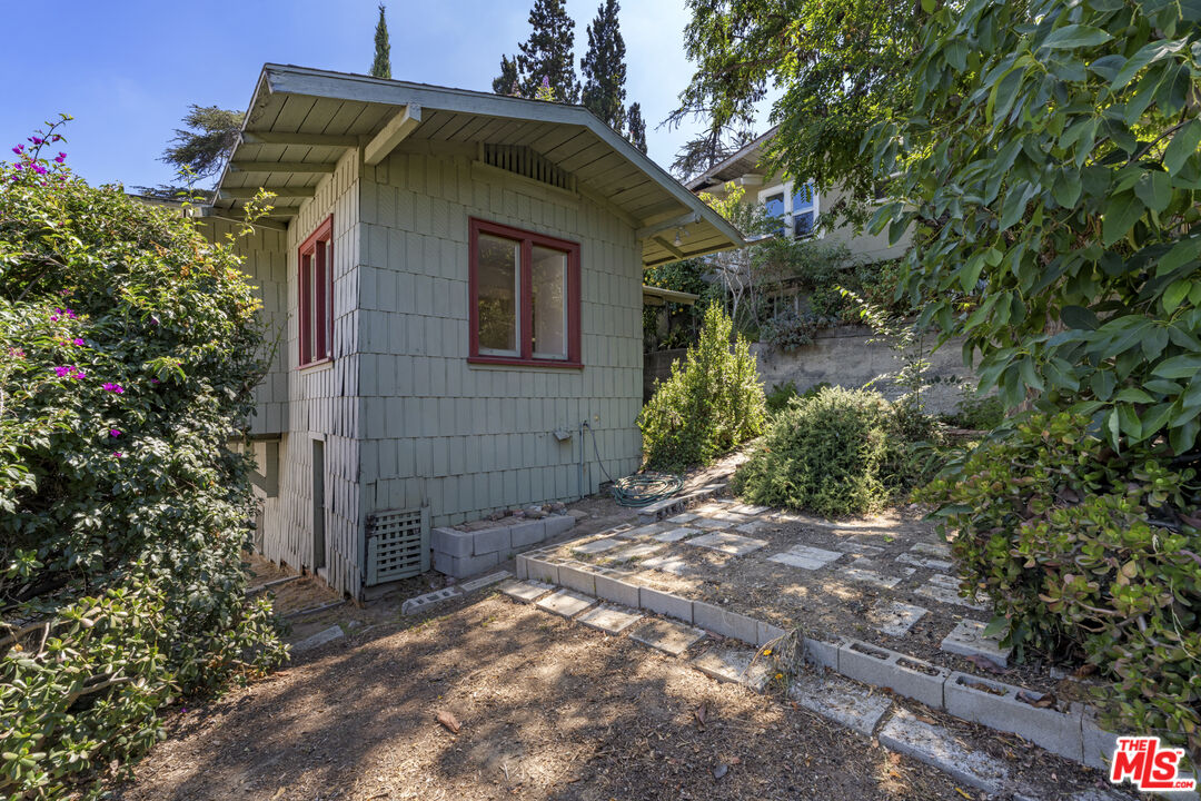Property photo 32