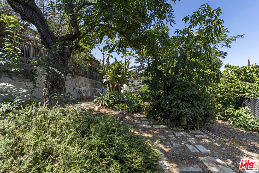 Property photo 33