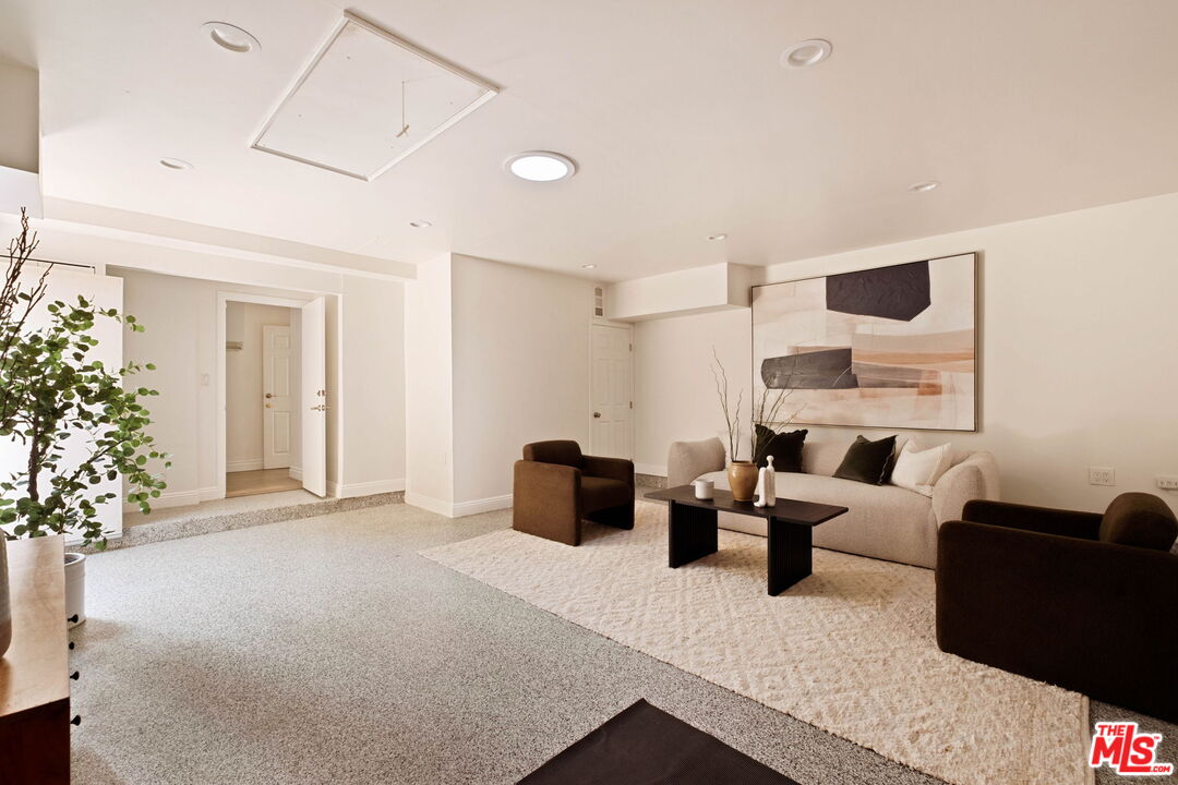 Property photo 46