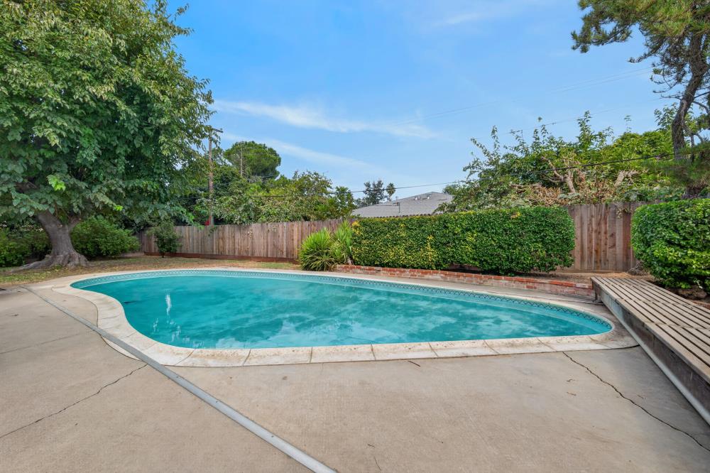 Property photo 51