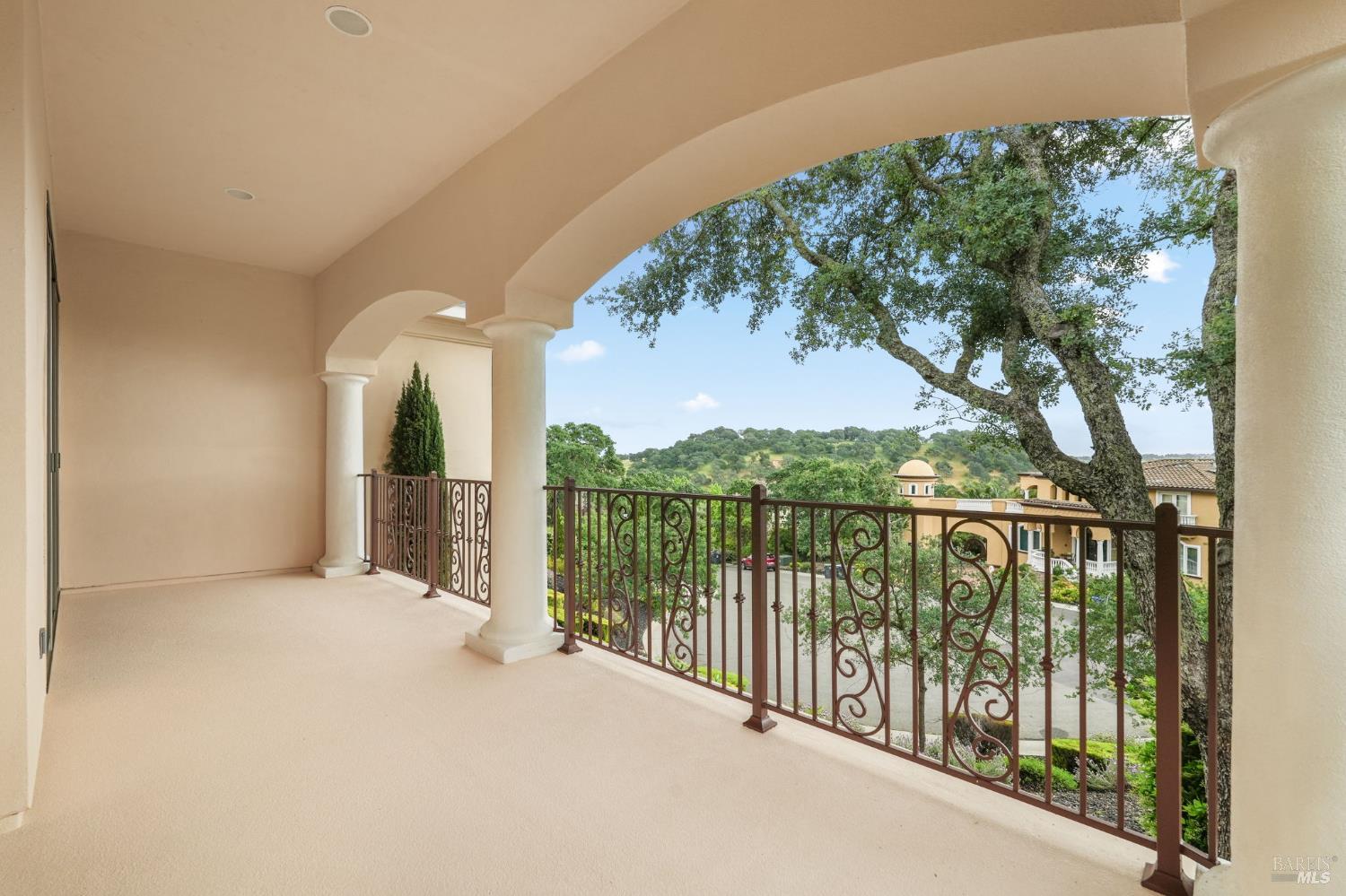 Property photo 35