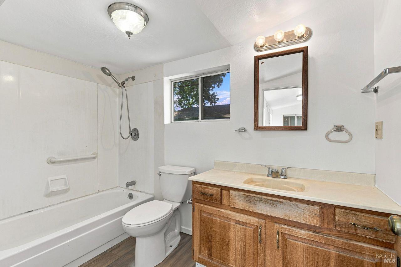 Property photo 24