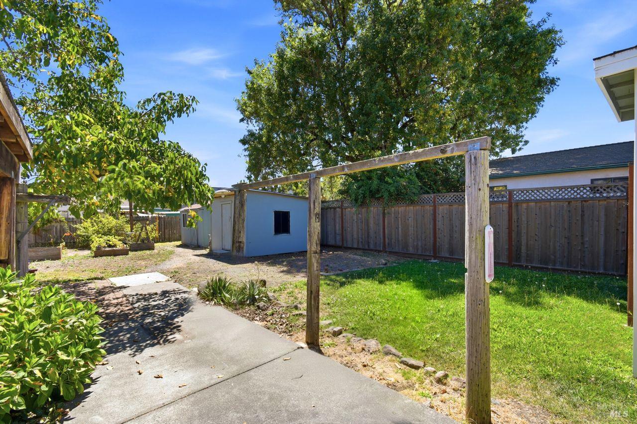 Property photo 40