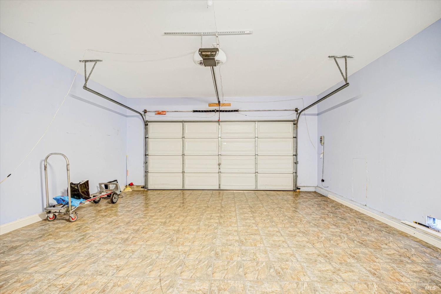 Property photo 44
