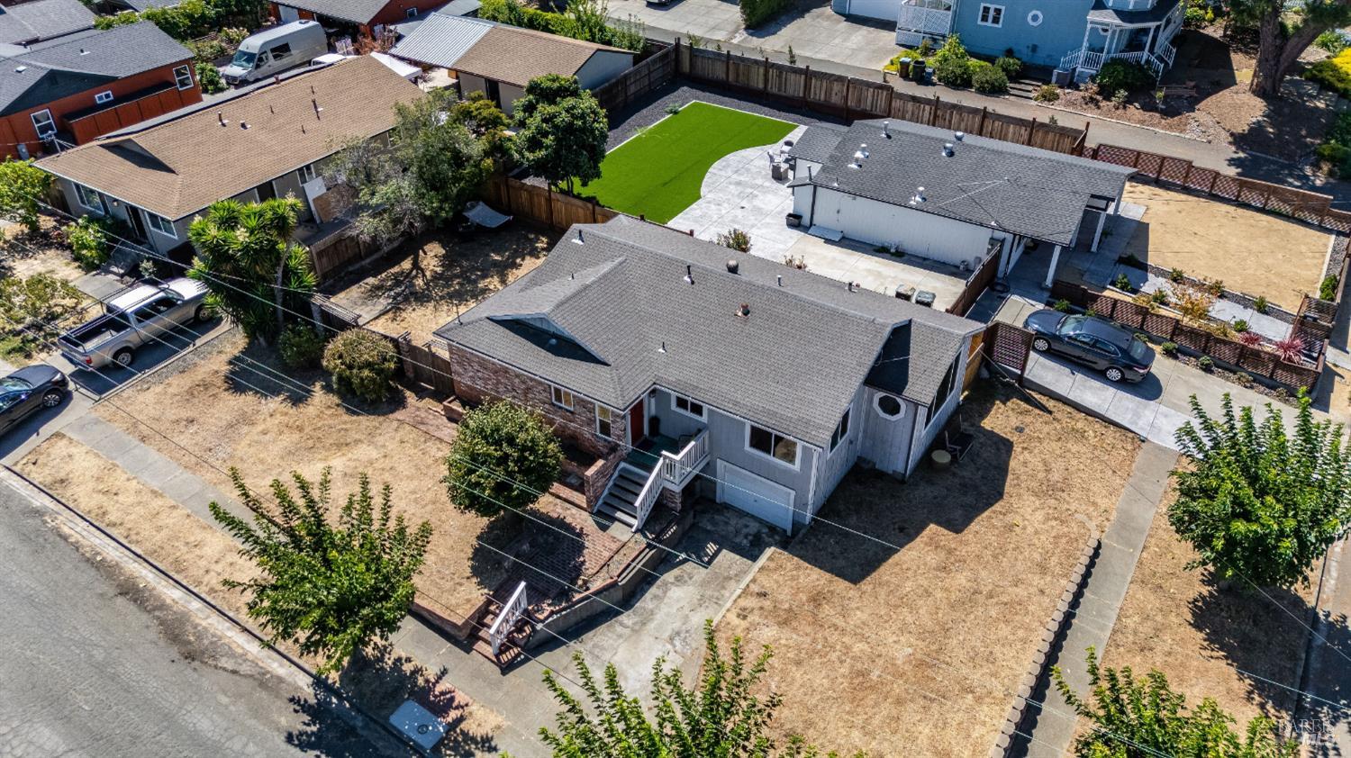 Property photo 37