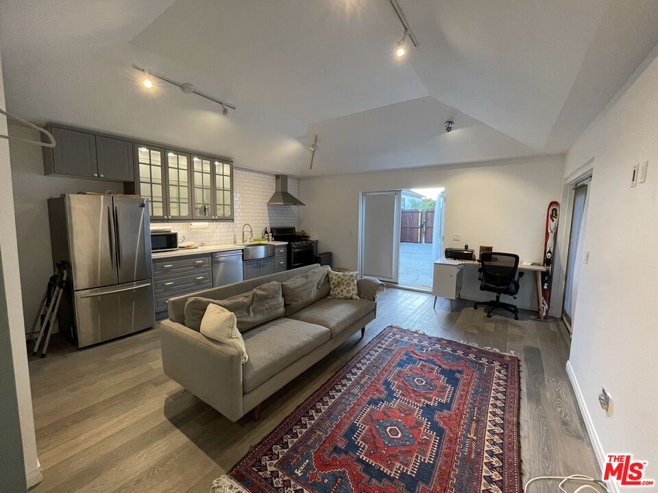 Property photo 31