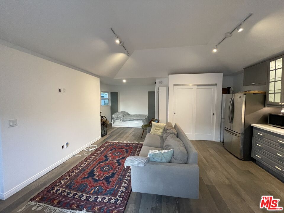 Property photo 33