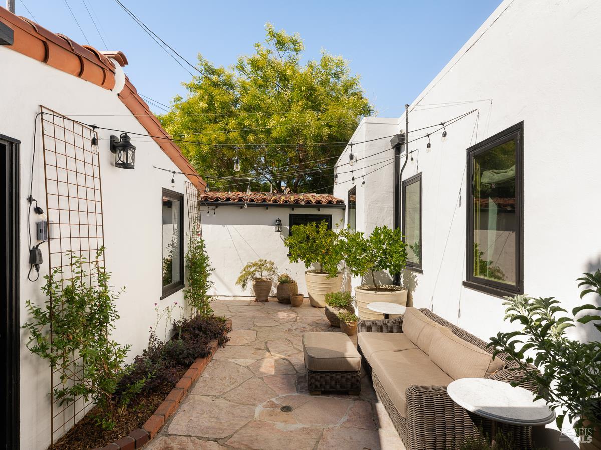 Property photo 28