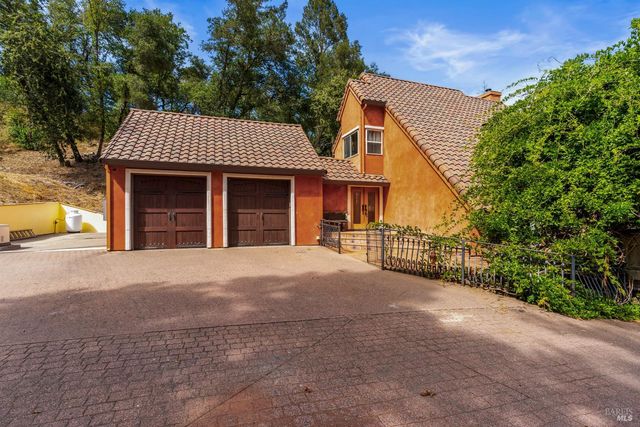 Property photo 38