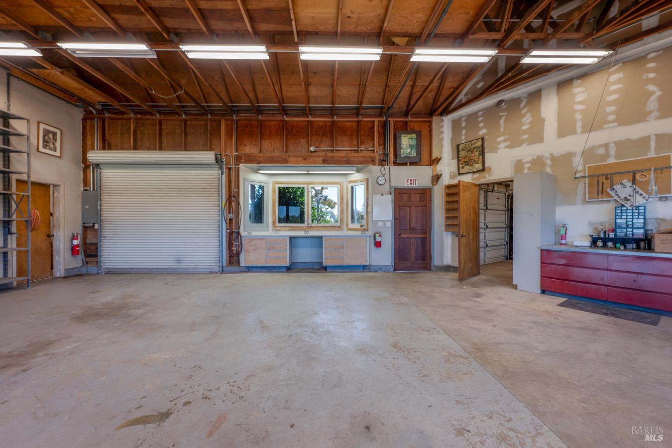 Property photo 37