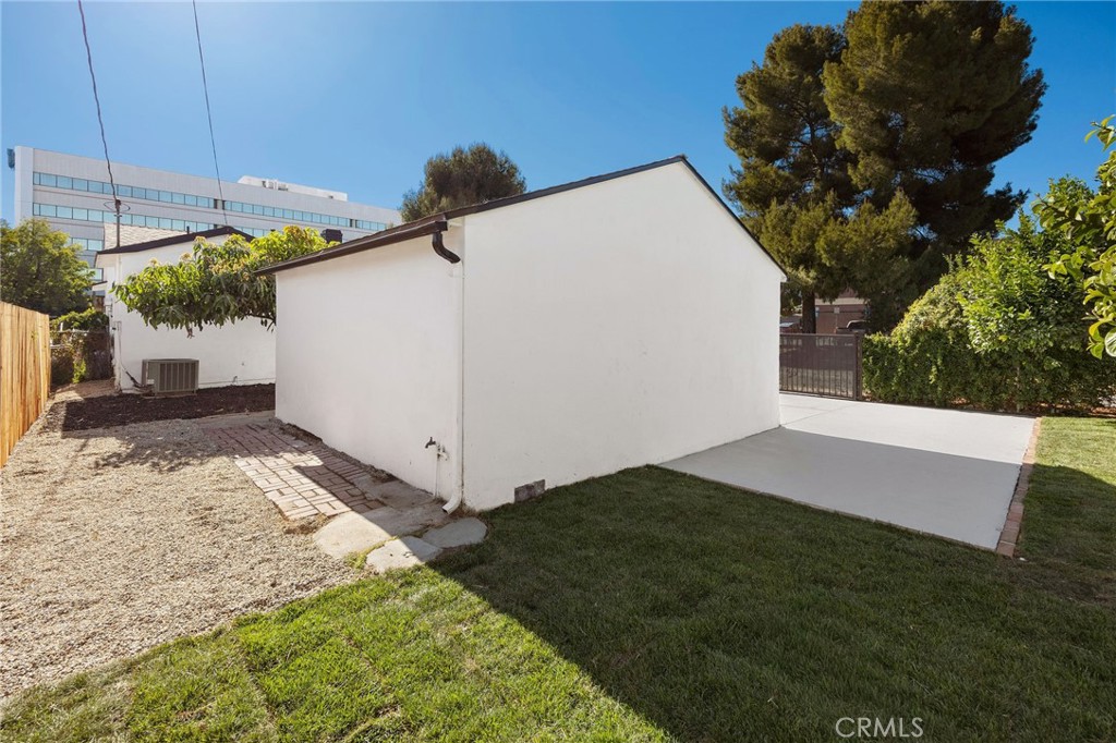 Property photo 28
