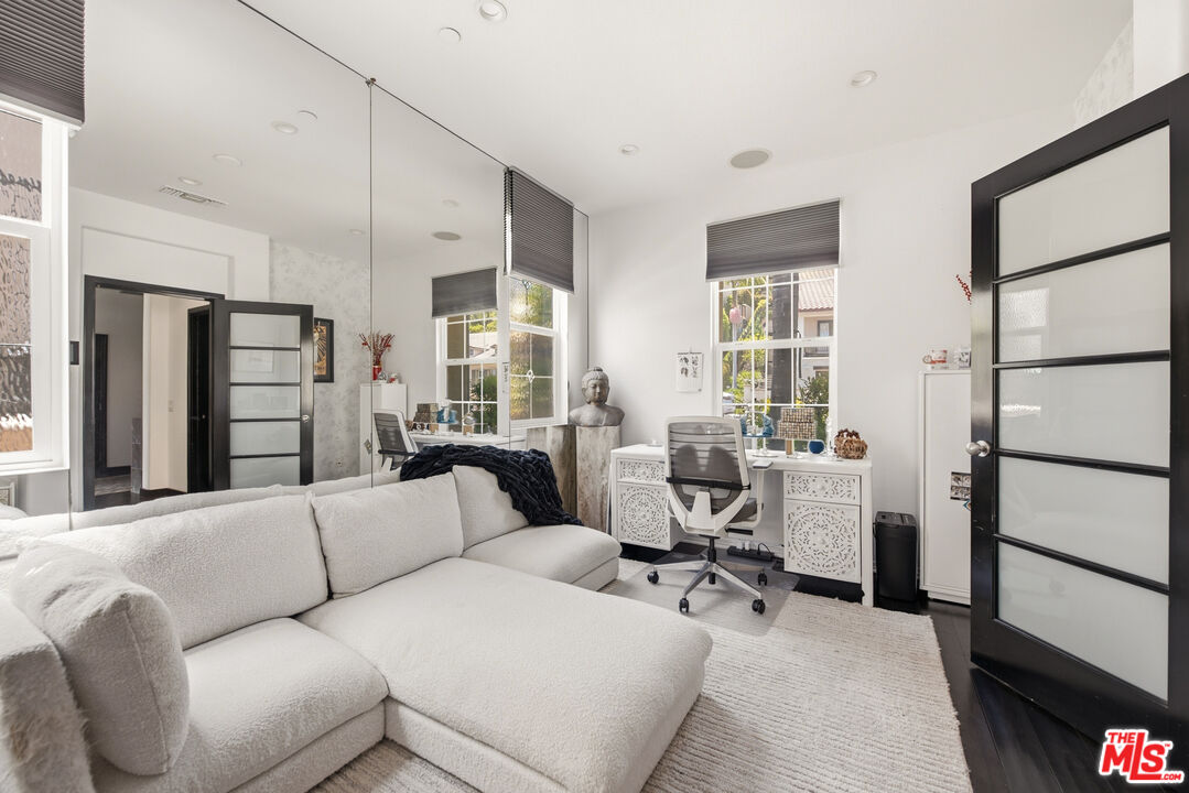 Property photo 44