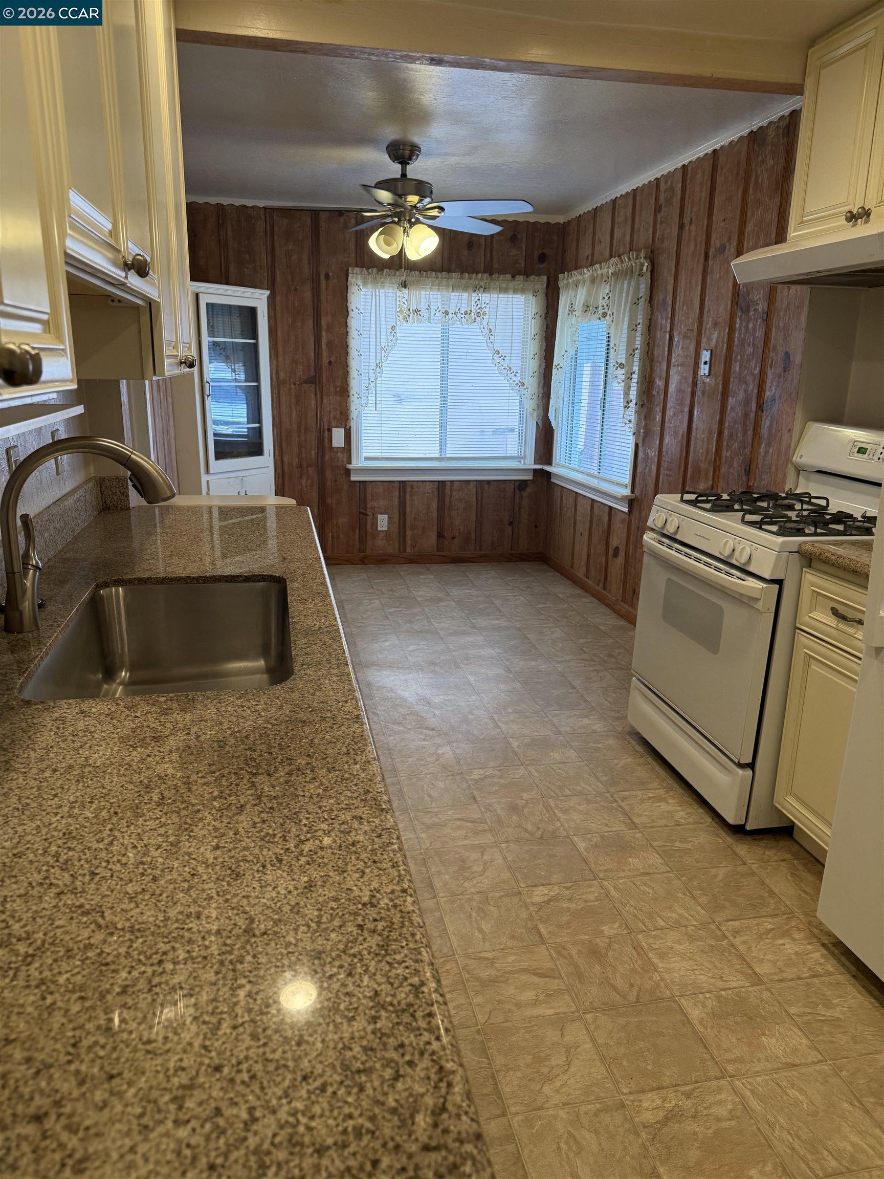 Property photo 40