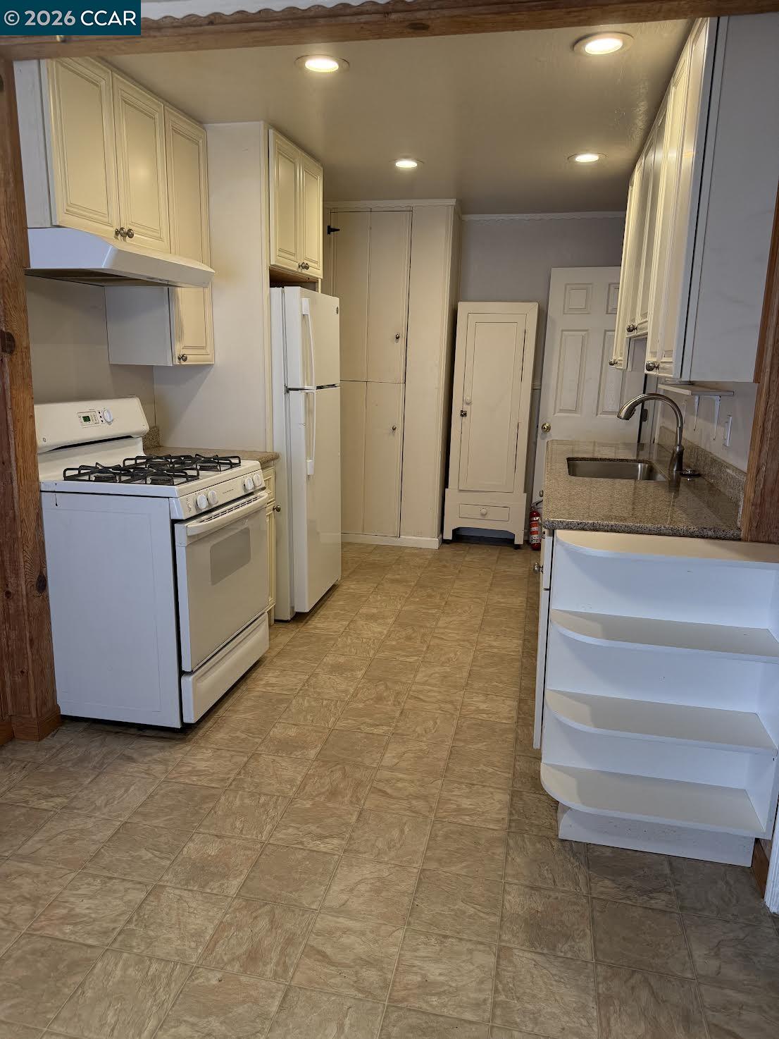 Property photo 50