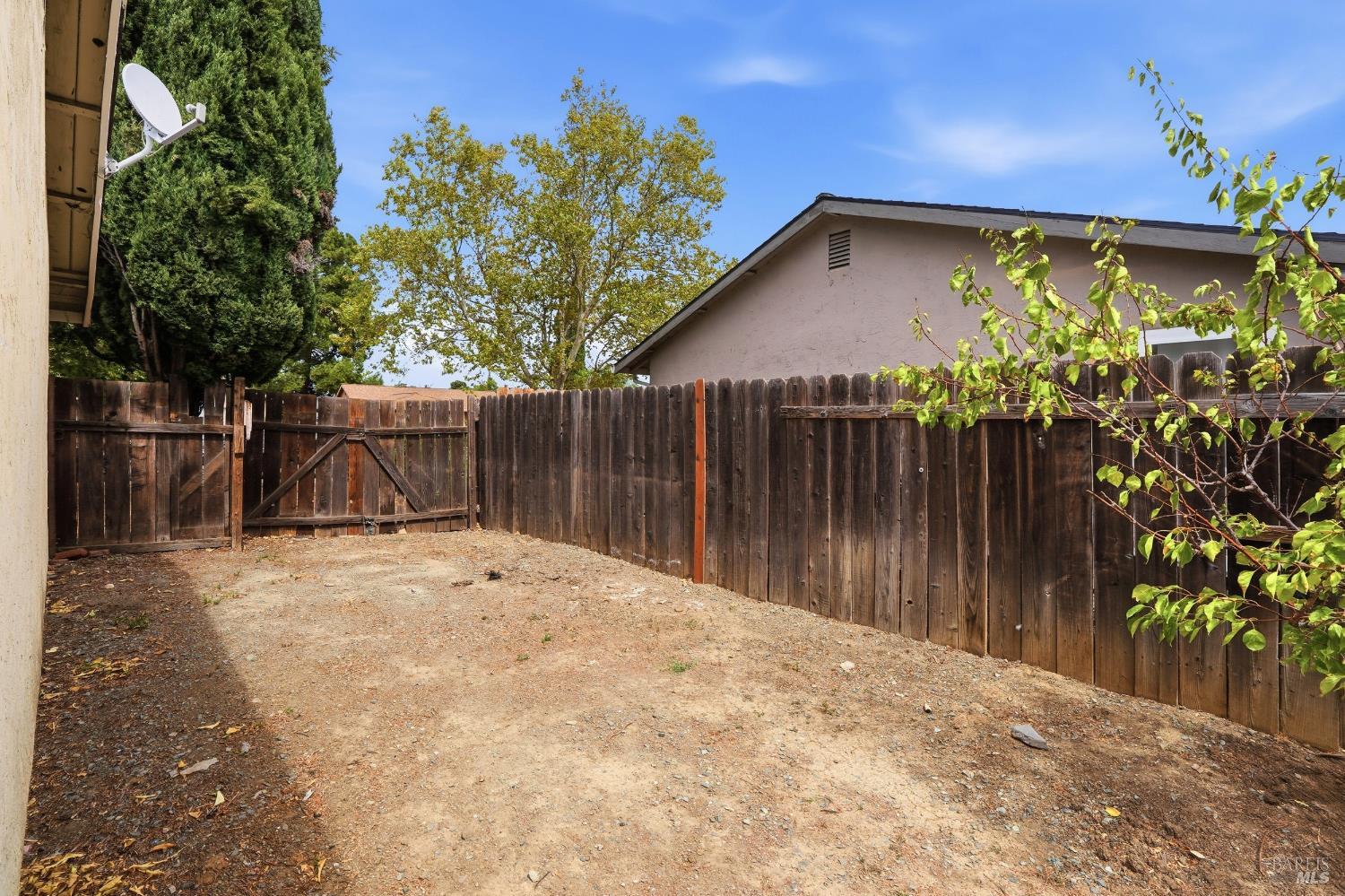 Property photo 33