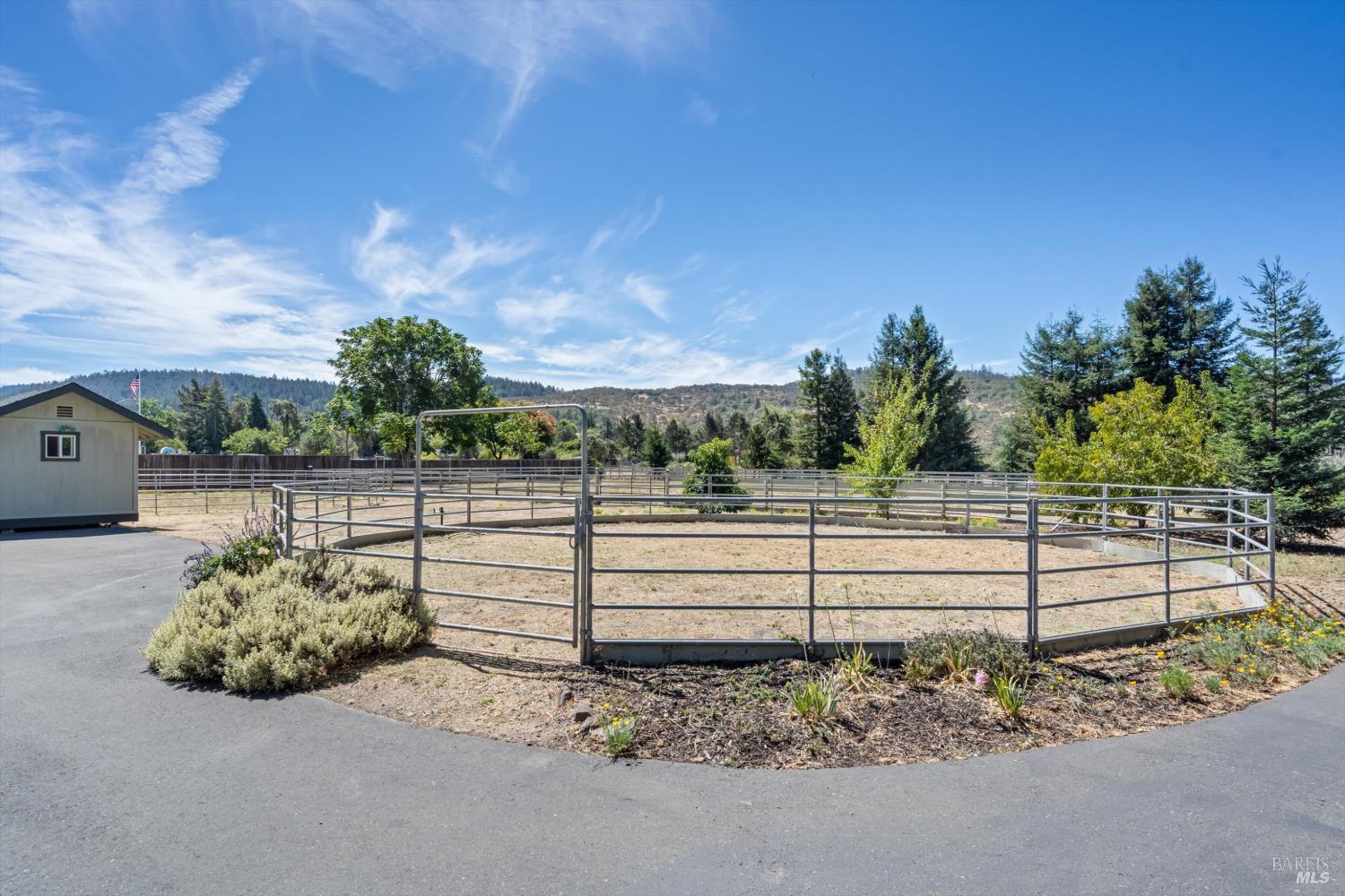 Property photo 37