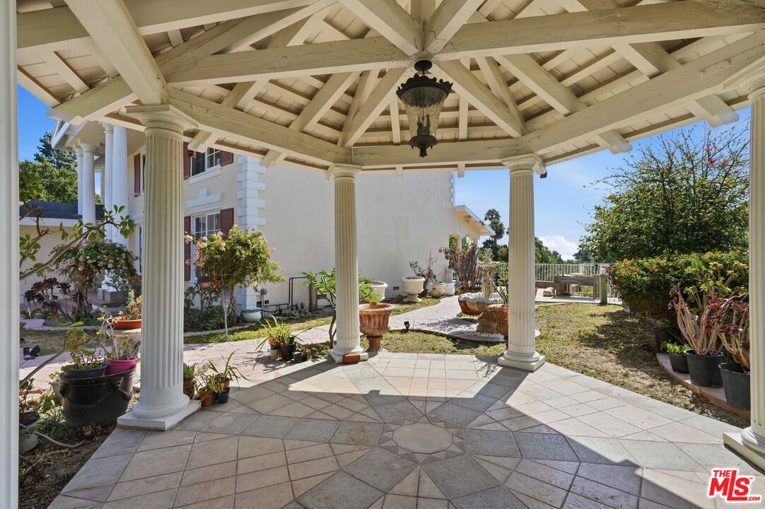 Property photo 44