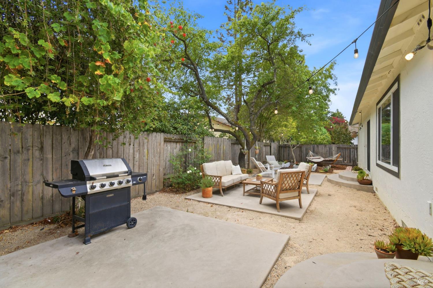 Property photo 38