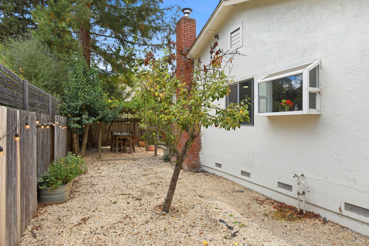 Property photo 40
