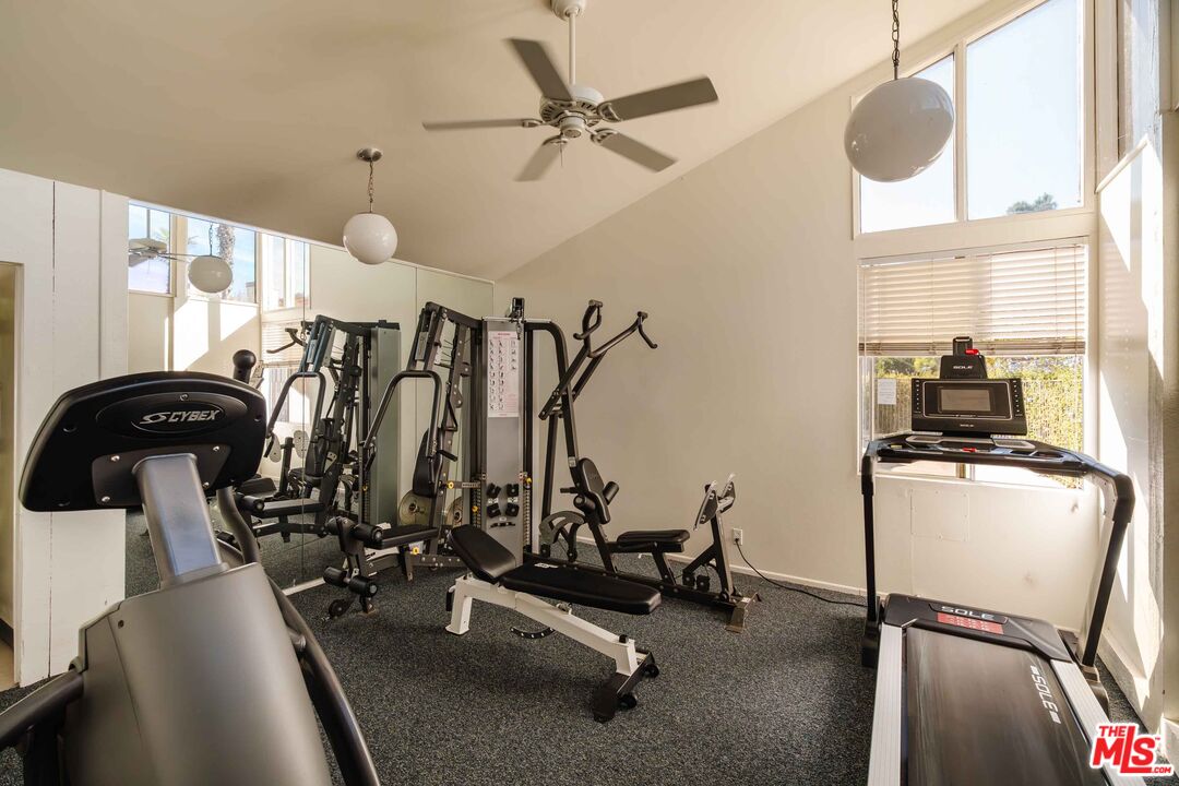 Property photo 32