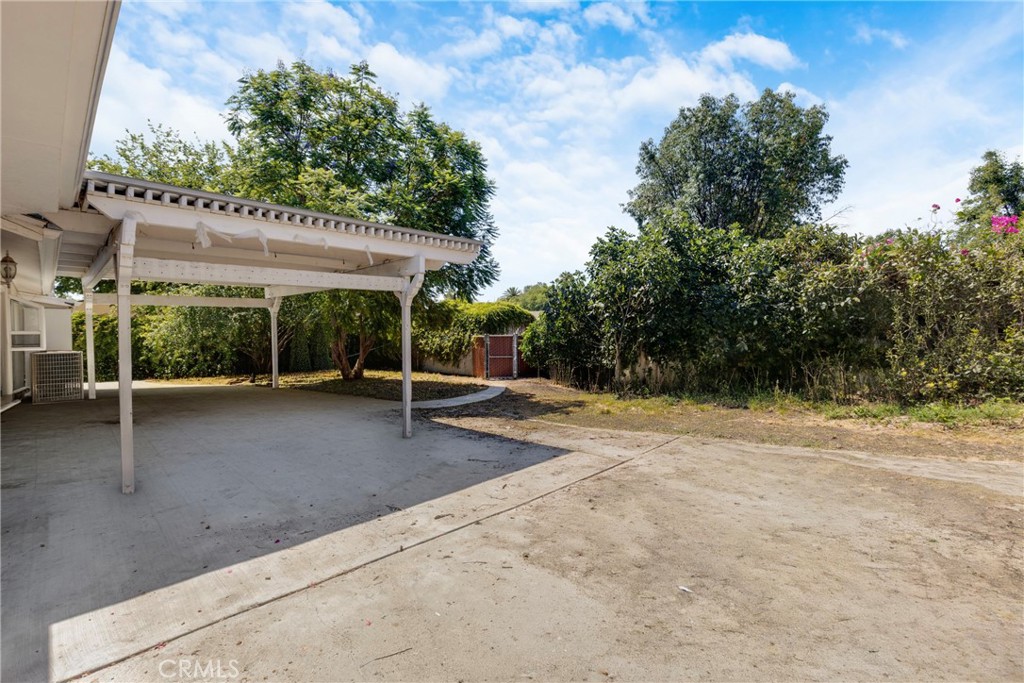 Property photo 38