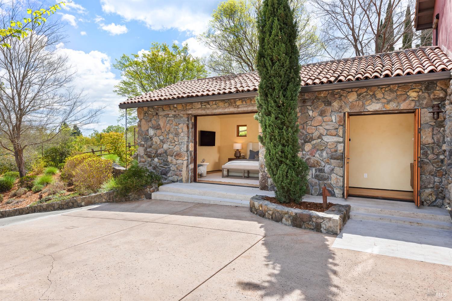 Property photo 18