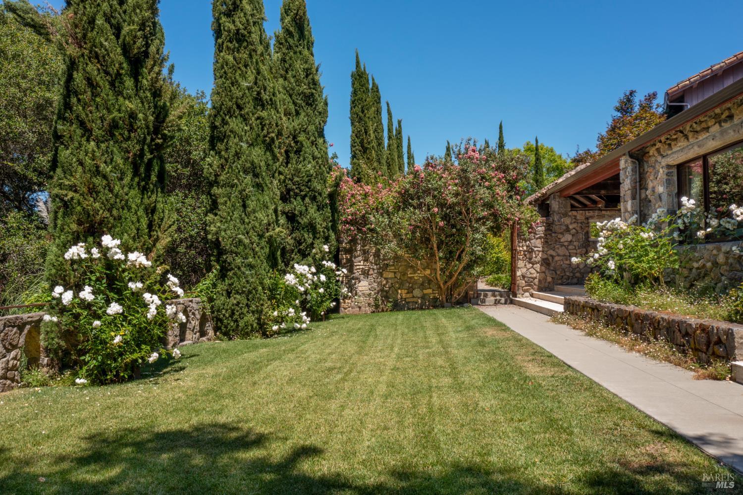 Property photo 25