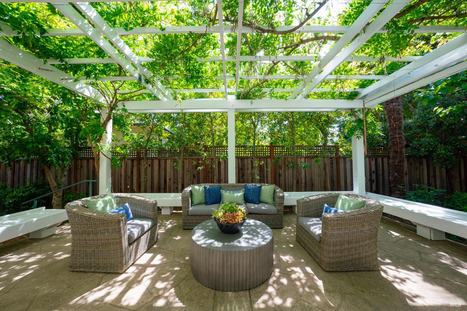 Property photo 43