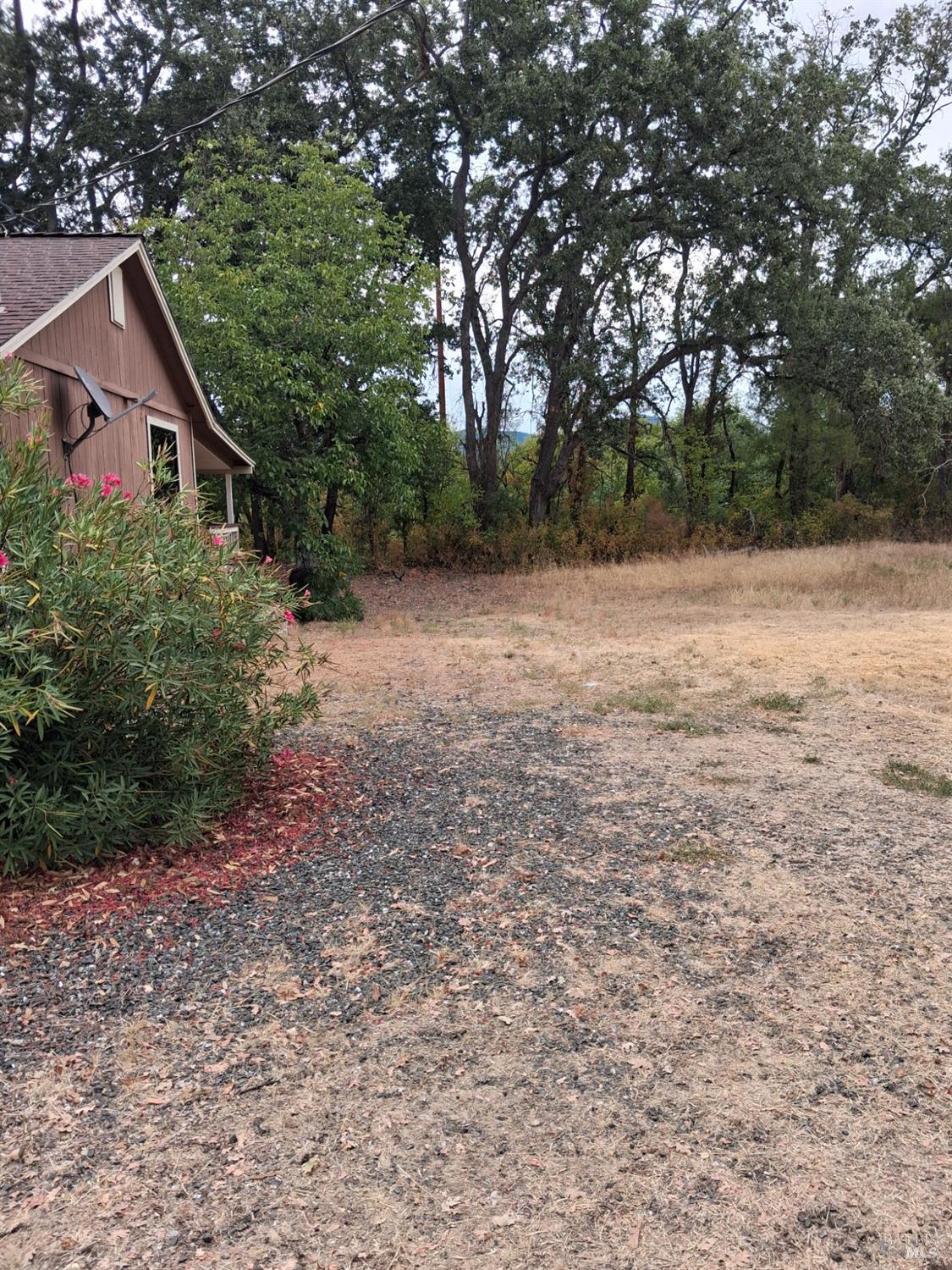 Property photo 33