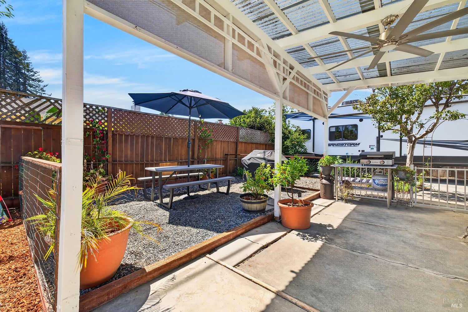 Property photo 32