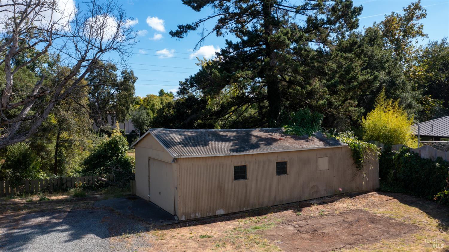 Property photo 35