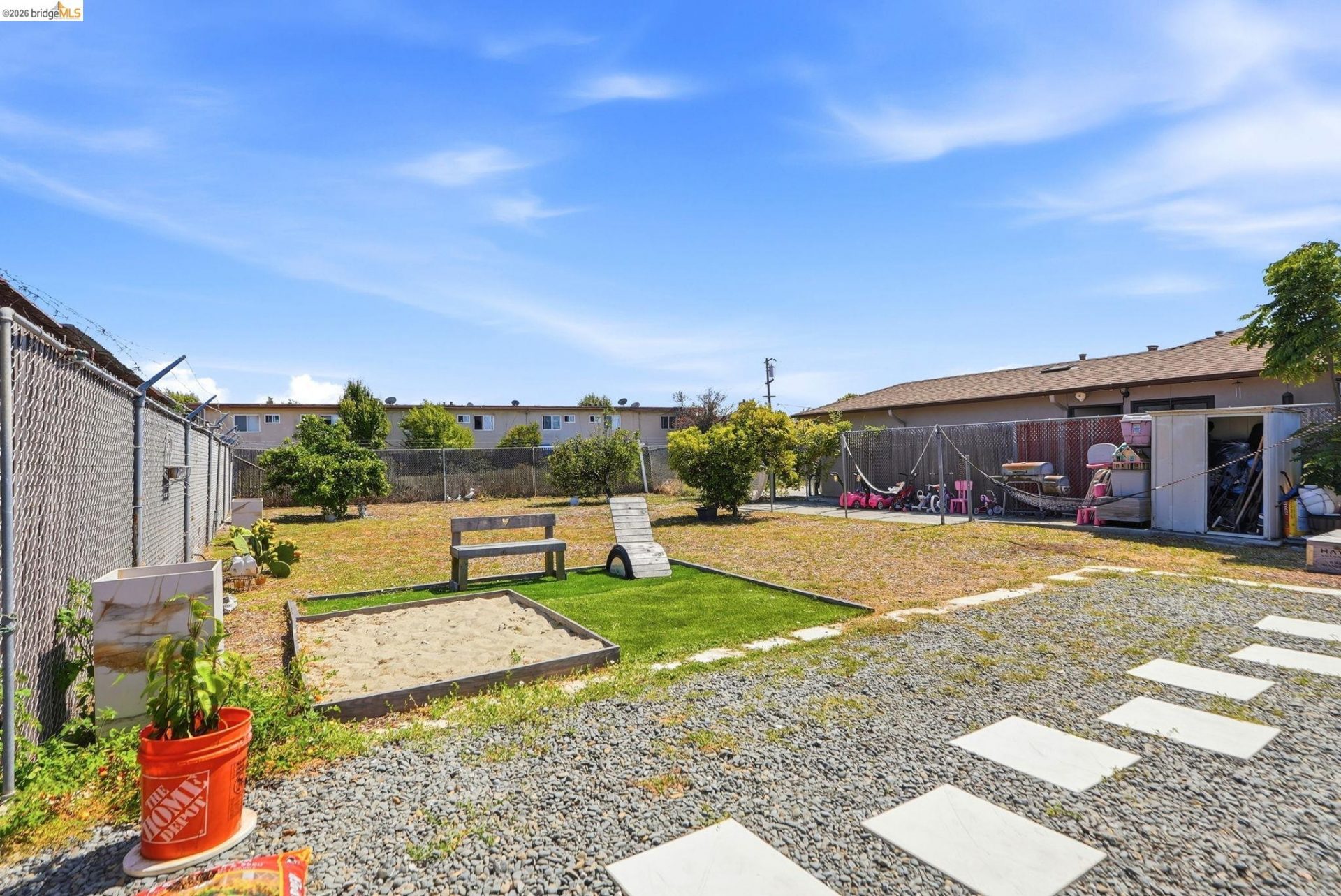 Property photo 32