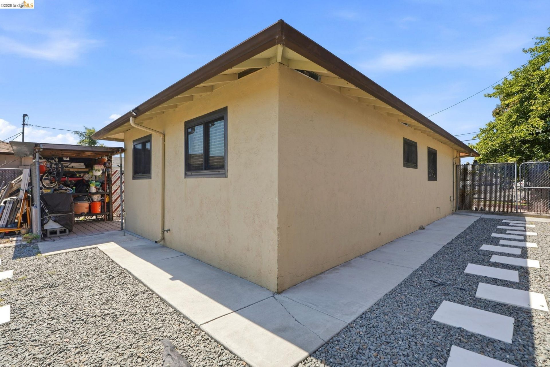 Property photo 33