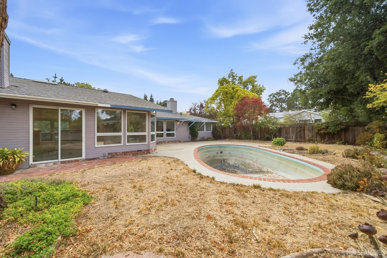 Property photo 44
