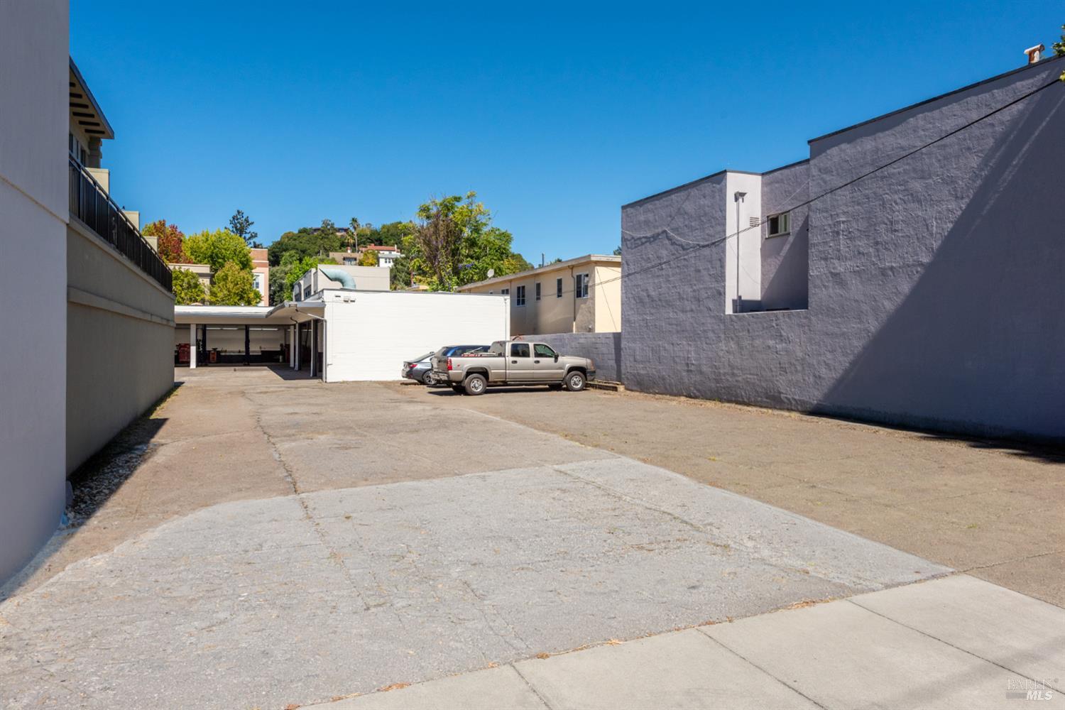 Property photo 23