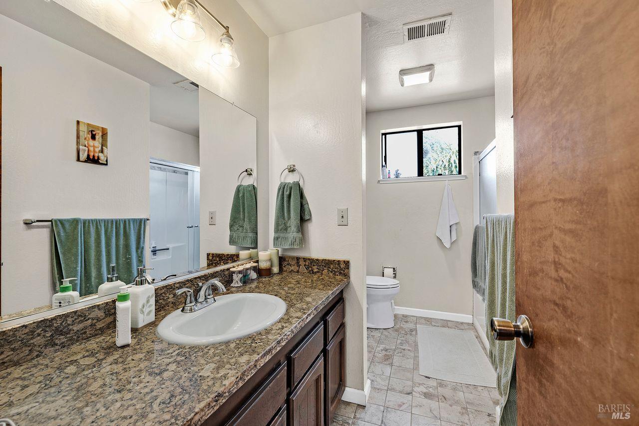 Property photo 24