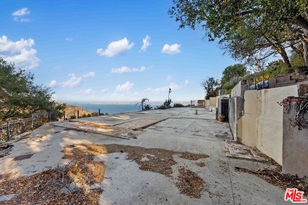 Property photo 24