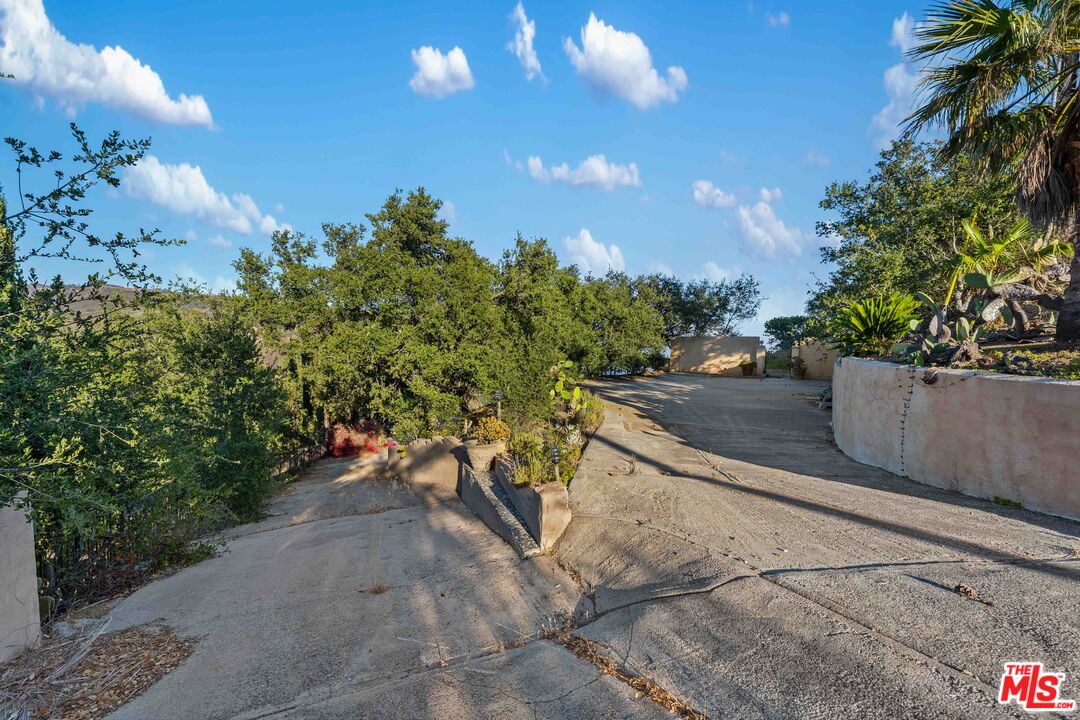 Property photo 37