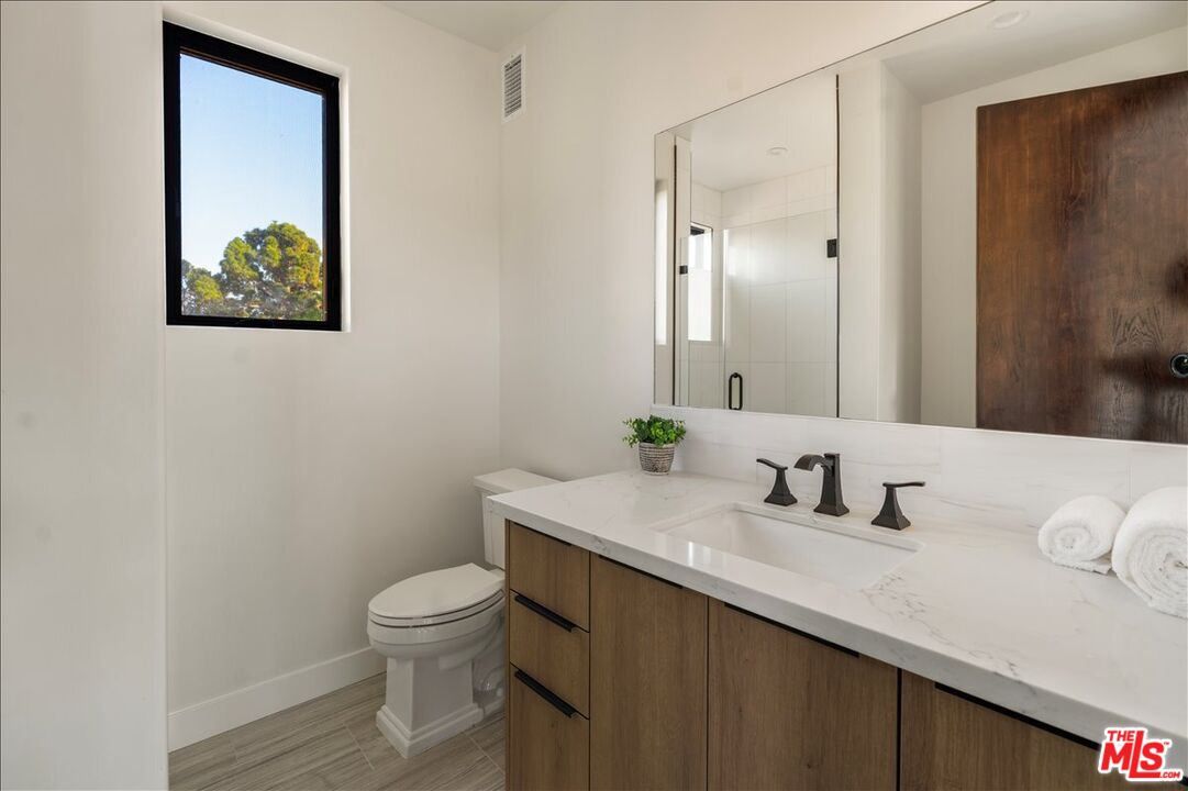 Property photo 50