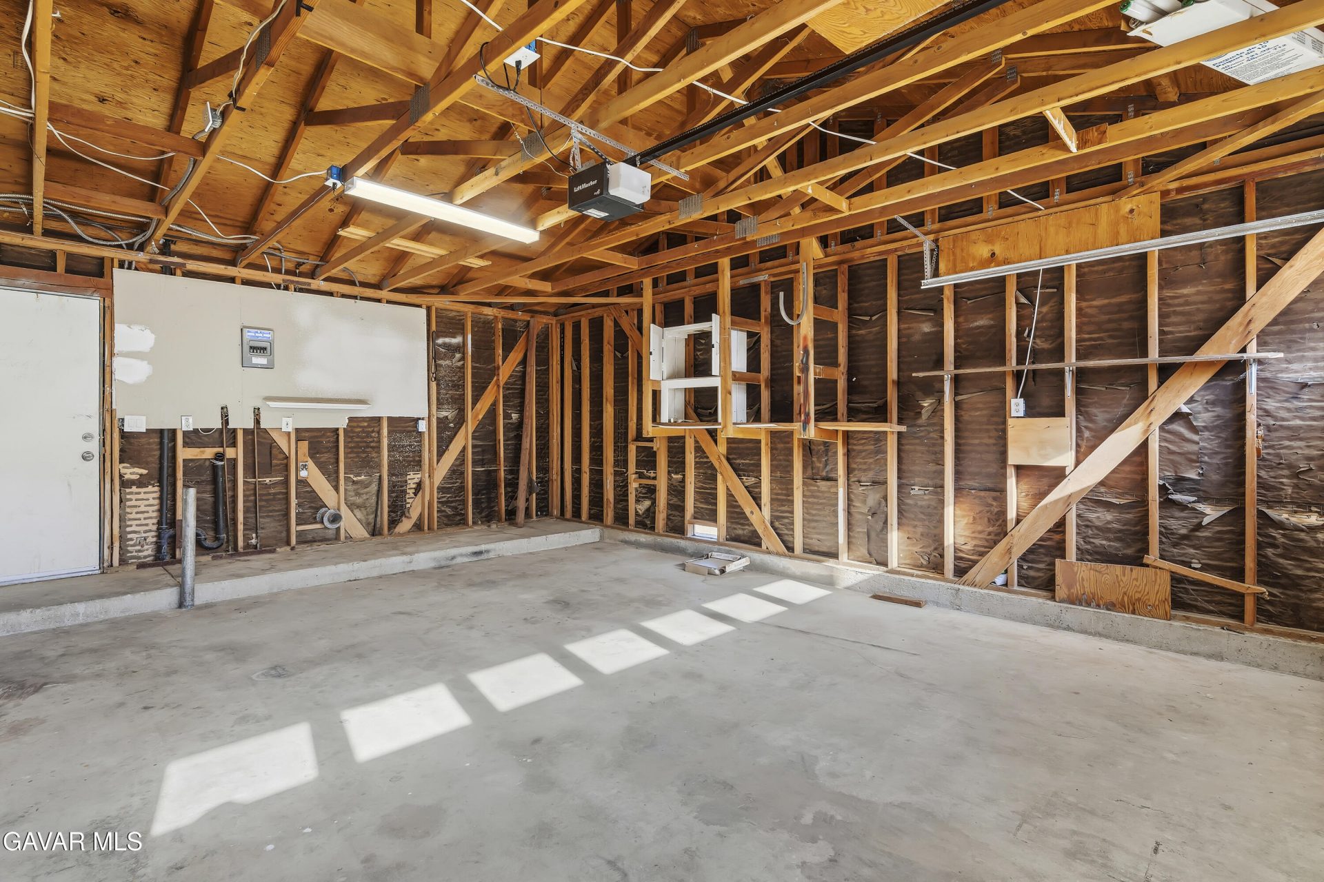 Property photo 31